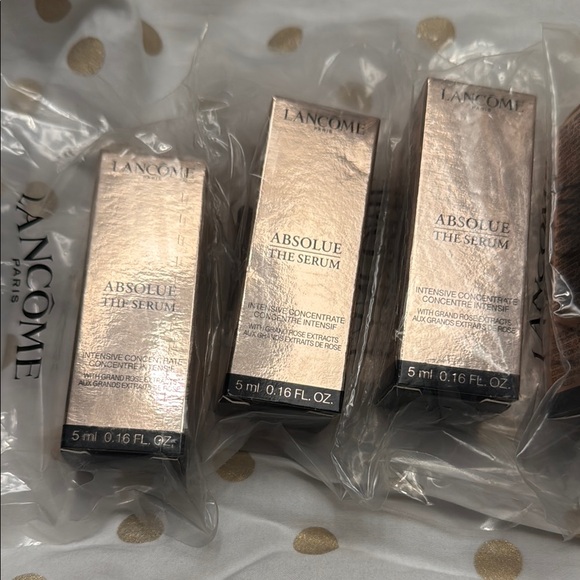 Lancôme Absolue The Serum Set in Gold Packaging - Picture 2 of 4